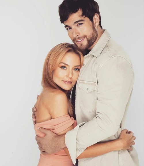 Photo-shared-by-elamorinvenciblefans-on-February-20-2023-tagging-angeliqueboyer-danilocarrerah-and-elamorinvencible.-May-be-an-image-of-1-person-and-standing..jpg