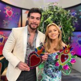 Photo-shared-by-elamorinvenciblefans-on-February-20-2023-tagging-angeliqueboyer-danilocarrerah-programahoy-and-elamorinvencible.-May-be-an-image-of-2-people-people-standing-and-indoor.
